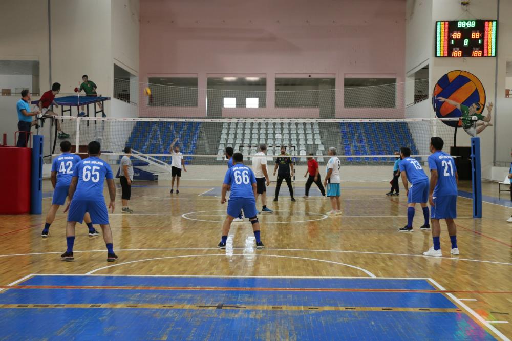 BİNGÖL'DE KURUMLAR ARASI VOLEYBOL MÜSABAKALARI BAŞLADI