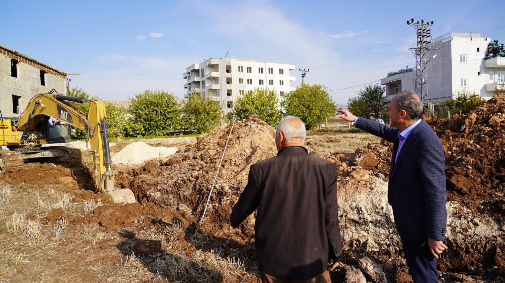 BAŞKAN KILINÇ CAMİİ İNŞAATI ALTYAPI ÇALIŞMALARINI YERİNDE İNCELEDİ