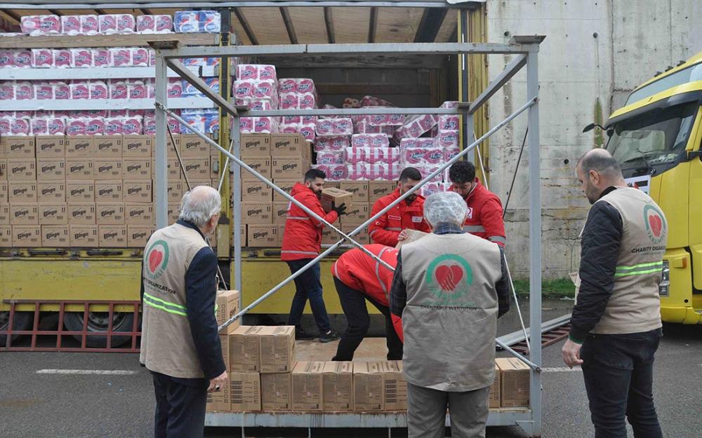 YARDIMELİ DERNEĞİ'NDEN GAZZE'YE, 12 TIR İNSANİ YARDIM MALZEMESİ