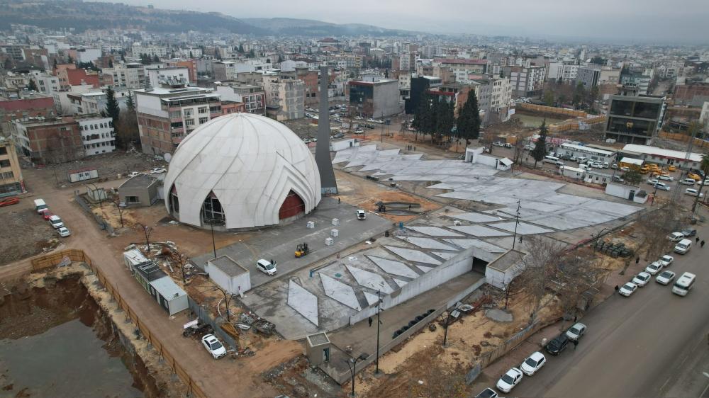 ADIYAMAN İLK KENT MEYDANINA KAVUŞUYOR