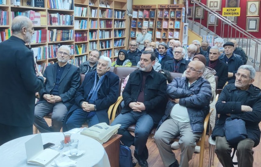 İNKİLAB CUMARTESİ SONBETLERİNDE, YAZAR ADİL AKKOYUNLU KONUŞTU