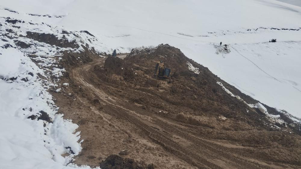 ONBAŞILAR KÖY YOLU ULAŞIMA AÇILDI 