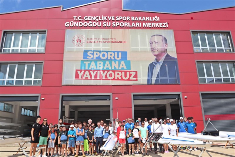 RİZE VALİSİ BAYDAŞ YAZ SPOR OKULLARINI GEZDİ