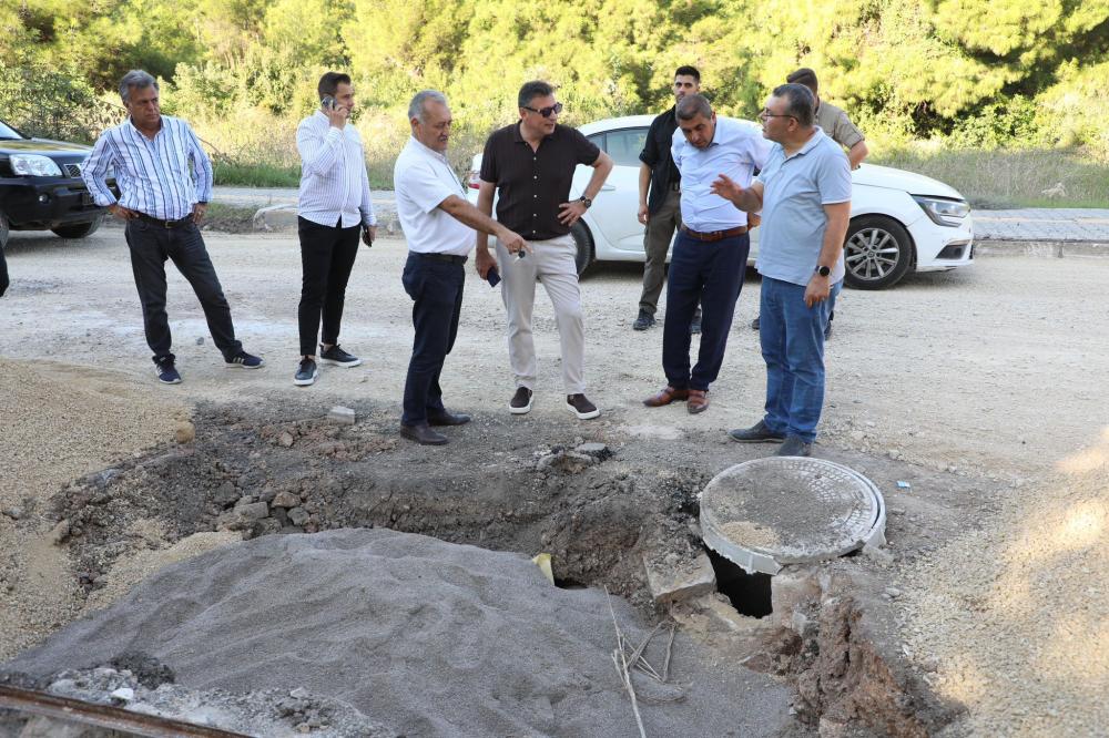 İSKENDERUN’DA YOL VE ALTYAPI SORUNLARI ÇÖZÜLÜYOR: PAC MEYDANI YENİLENİYOR