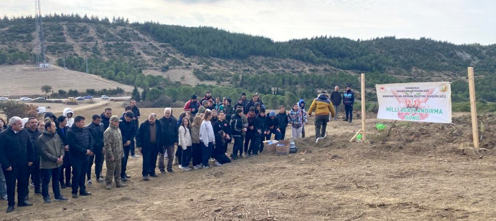 ÇANAKKALE GELİBOLU’DA FİDANLAR MİLLİ AĞAÇLANDIRMA GÜNÜ'NDE TOPRAKLA BULUŞTU