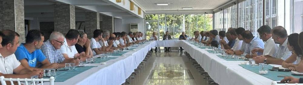 Gelibolu kaymakamı Koç İdare Şube başkanları ve muhtarlar ile toplantı yaptı