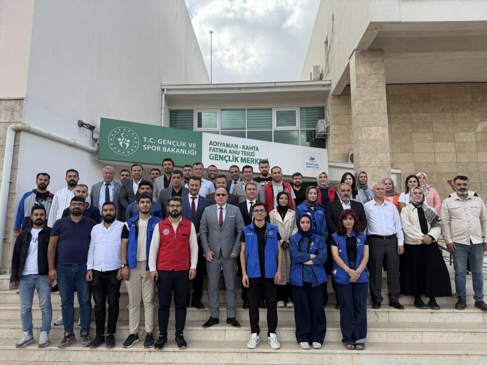 KAHTA’DA GENÇLİK LİDERLERİ DEĞERLENDİRME VE PLANLAMA TOPLANTISI YAPILDI