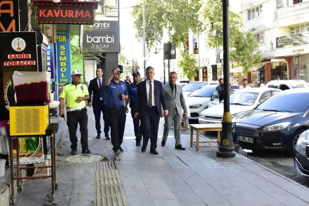 EMNİYET MÜDÜRÜ ARZUM NAZMAN\'DAN GÖLBAŞI VE ESKİ KAHTA CADDELERİNE ZİYARET