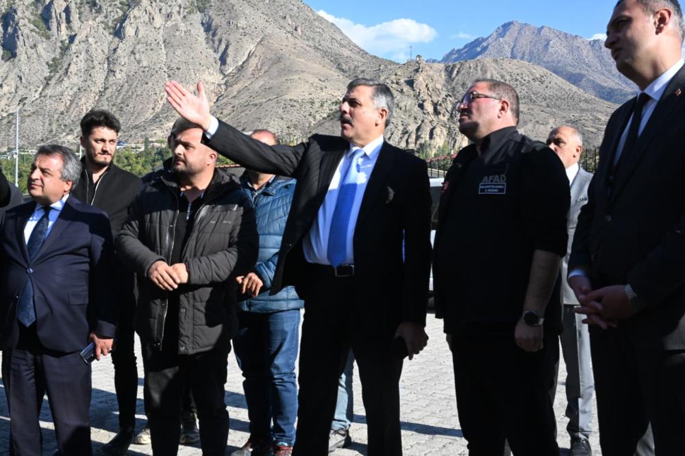 VALİ ÇİFTÇİ TORTUM VE UZUNDERE\'DE