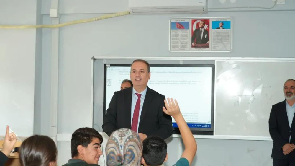 İL MÜDÜRÜ ALİ TOSUN’DAN ESENTEPE ANADOLU LİSESİ’NE ZİYARET