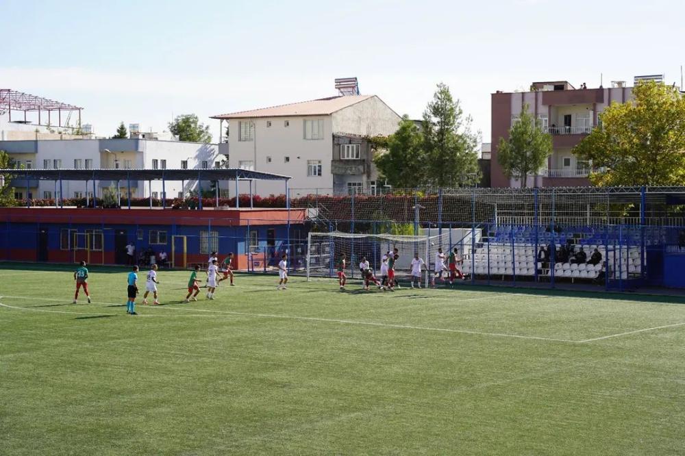 KAHTA02 SPOR, DİYARBAKIR BÜYÜKŞEHİR BELEDİYESPOR’U 2–1 MAĞLUP ETTİ