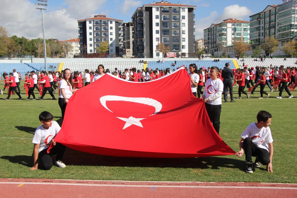 BAŞKENTİN BEYPAZARI İLÇESİNDE 29 EKİM CUMHURİYET BAYRAMINI 102. YIL COŞKUSU