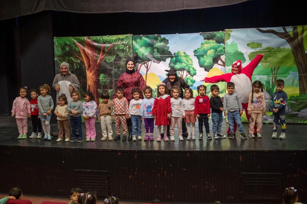 SEYHAN BELEDİYESİ, ARA TATİLDE ÇOCUKLARI TİYATRO İLE BULUŞTURDU