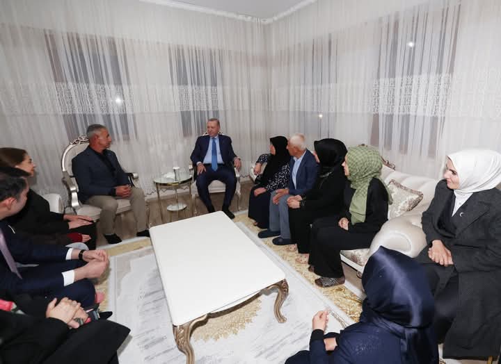 CUMHURBAŞKANI ERDOĞAN, ADIYAMAN İNDERE’DE AİLE ZİYARETİNDE BULUNDU