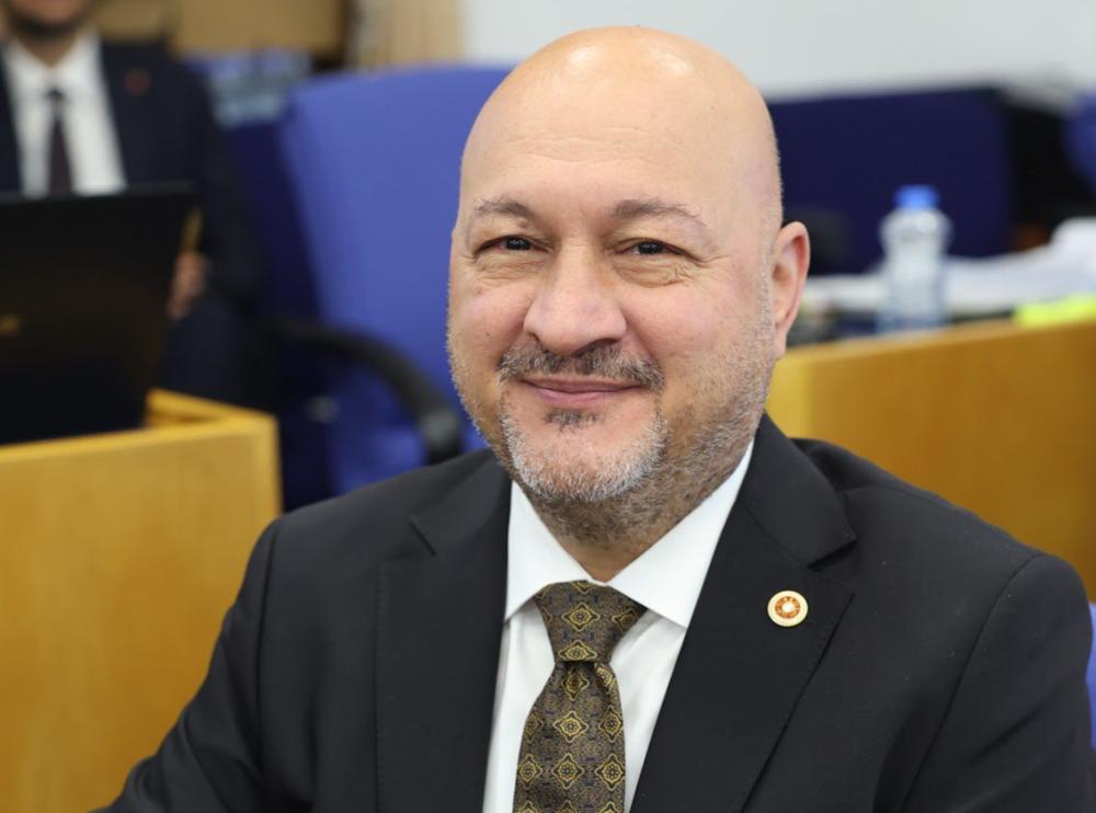 MİLLETVEKİLİ RESUL KURT: “ADIYAMAN’IN GENÇLİK VE SPOR ALTYAPISINI GÜÇLENDİRMEK ÖNCELİĞİMİZ”