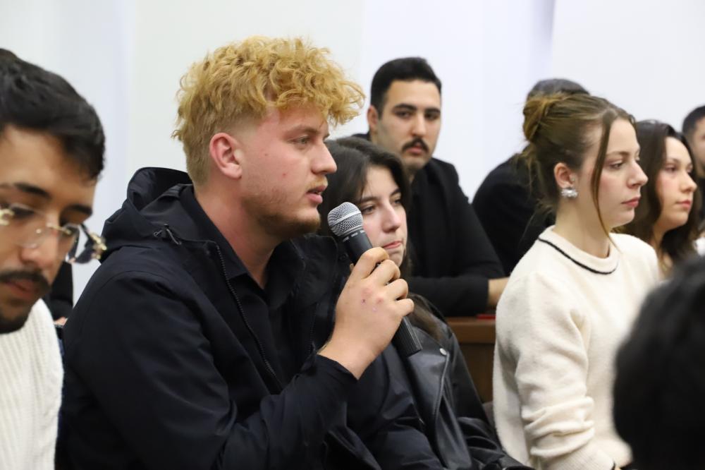 NAZİLLİ GENÇLİK MECLİSİ İLK TOPLANTISINI GERÇEKLEŞTİRDİ