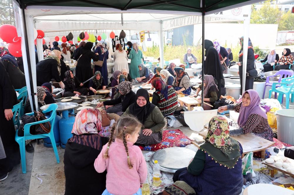 ADIYAMAN’DA FİLİSTİN İÇİN “HAYIR ÇARŞISI” AÇILDI