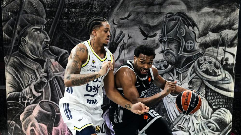 Partizan-Fenerbahçe Maçında Tarihi Provokasyon