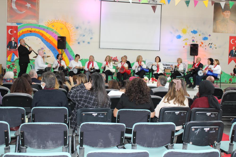 GELİBOLU 26 KASIM OKULUNDA ÖĞRETMENLER GÜNÜ ÇOŞKUSU…