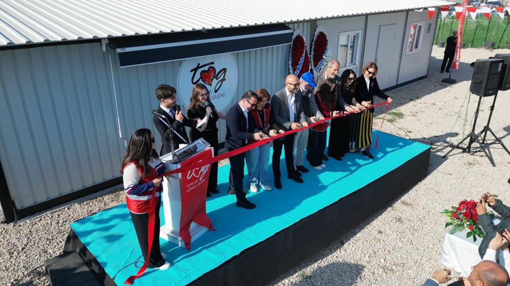 TOPLUM GÖNÜLLÜLERİ VAKFI, HATAY’DA GENÇLER İÇİN “KAMP’ÜS”Ü HİZMETE AÇTI