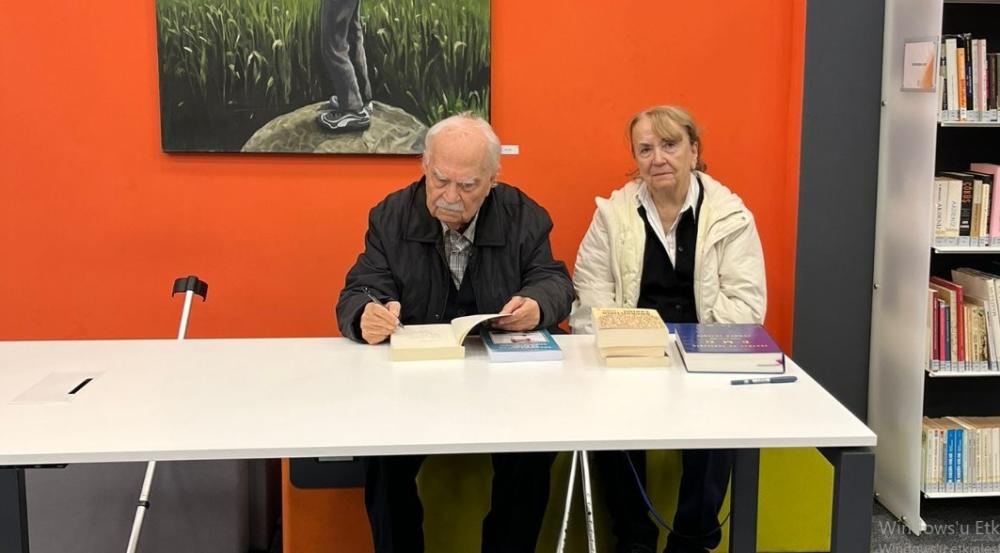 ERTEKİN ÇİFTİNDEN İLBER ORTAYLI KÜTÜPHANESİ’NE ANLAMLI KİTAP BAĞIŞI