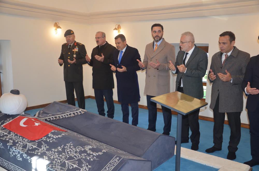 GAZİ SÜLEYMAN PAŞA TÜRBESİ İLE   \