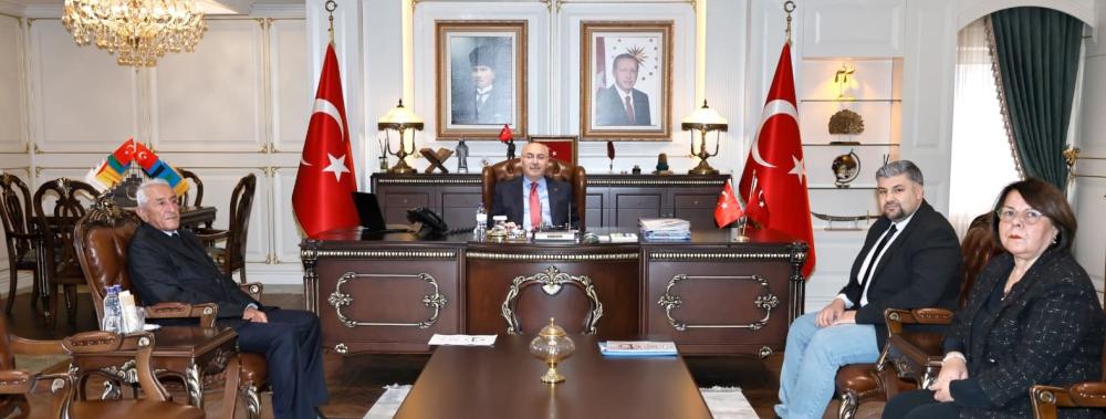 5 OCAK PLATFORMU TEMSİLCİLERİNDEN ADANA VALİSİ YAVUZ SELİM KÖŞGER’E ZİYARET