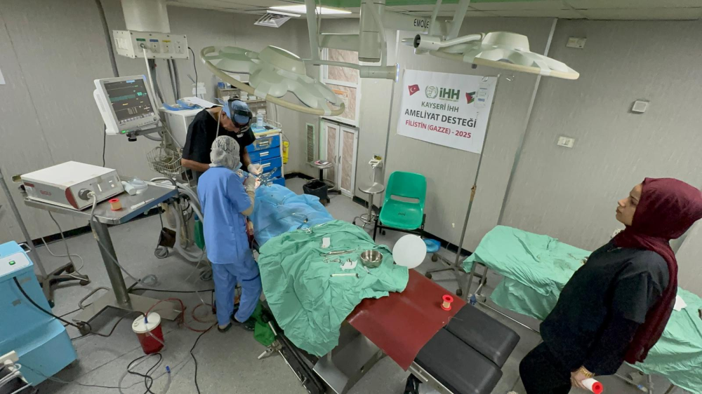 KAYSERİ İHH, GAZZE’NİN KUZEYİNDEKİ HASTANELERDE YAPILAN AMELİYATLARA SPONSOR OLDU