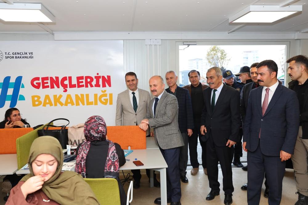 Vali Dr. Osman Varol, Kahta’da Bir Dizi İnceleme ve Ziyarette Bulundu