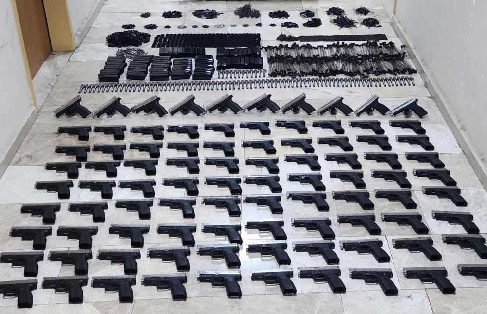 HATAY’DA 90 RUHSATSIZ TABANCA ELE GEÇİRİLDİ: SÜRÜCÜ TUTUKLANDI