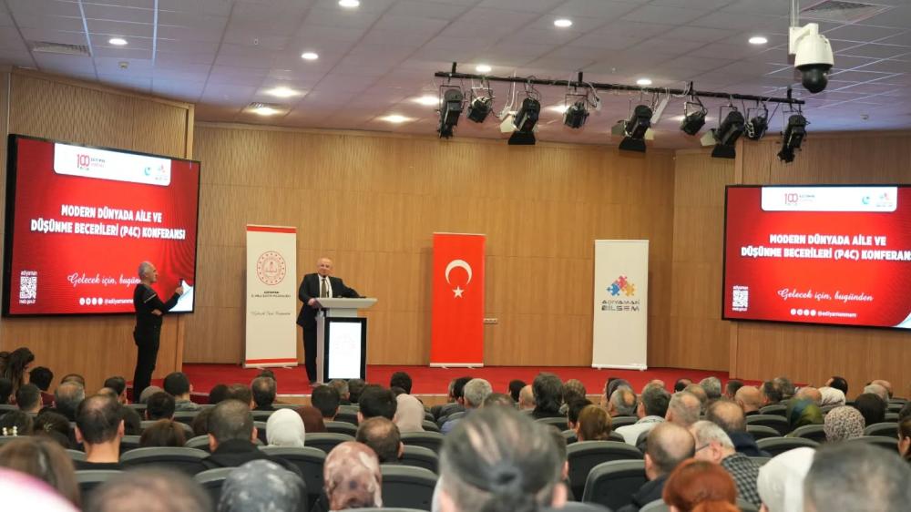 “MODERN DÜNYADA AİLE VE DÜŞÜNME BECERİLERİ (P4C) KONFERANSI” ADIYAMAN’DA DÜZENLENDİ