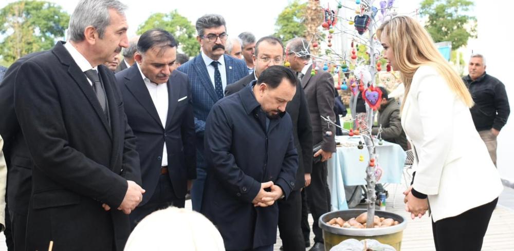 ATIKTAN SANATA SERGİSİNE YOĞUN İLGİ