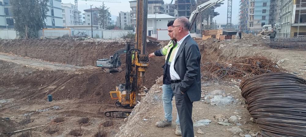 BAŞKAN YAPAR, YENİ HİZMET BİNASI İNŞAATINI İNCELEDİ