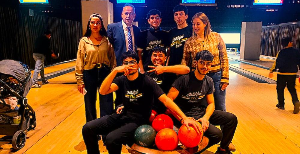 SEYHAN İSTİKLAL ANADOLU LİSESİ BOWLİNGDE ADANA ŞAMPİYONU OLDU