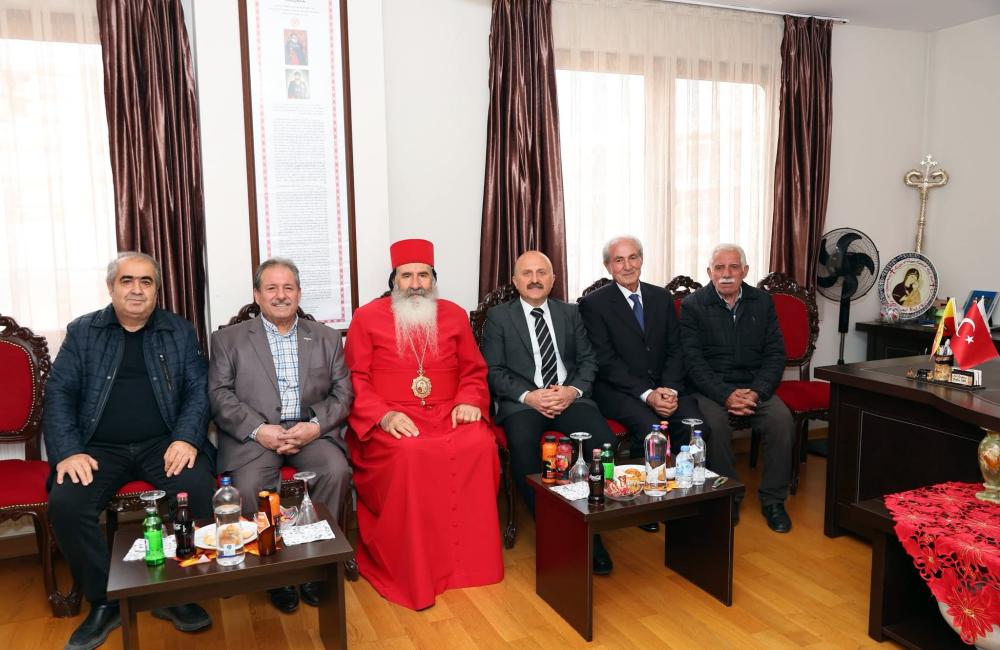 VALİ VAROL’DAN SÜRYANİ METROPOLİTLİĞİ’NE NOEL ZİYARETİ