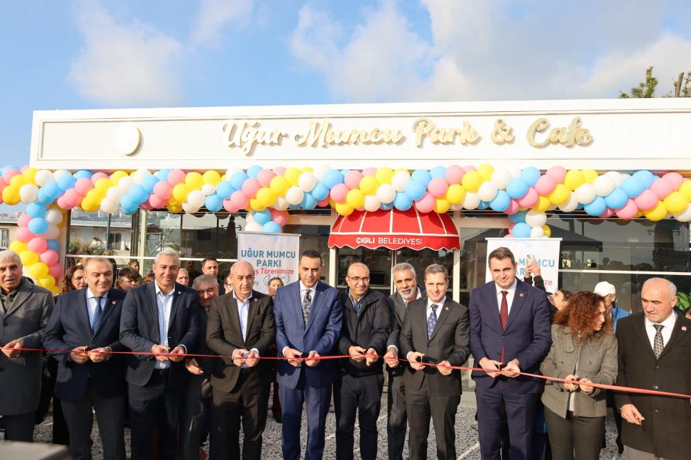 UĞUR MUMCU PARKI\'NA GÖRKEMLİ AÇILIŞ