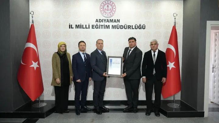 İL MİLLÎ EĞİTİM MÜDÜRÜ TOSUN’DAN GÖLBAŞI HEM’E ISO SERTİFİKALARI