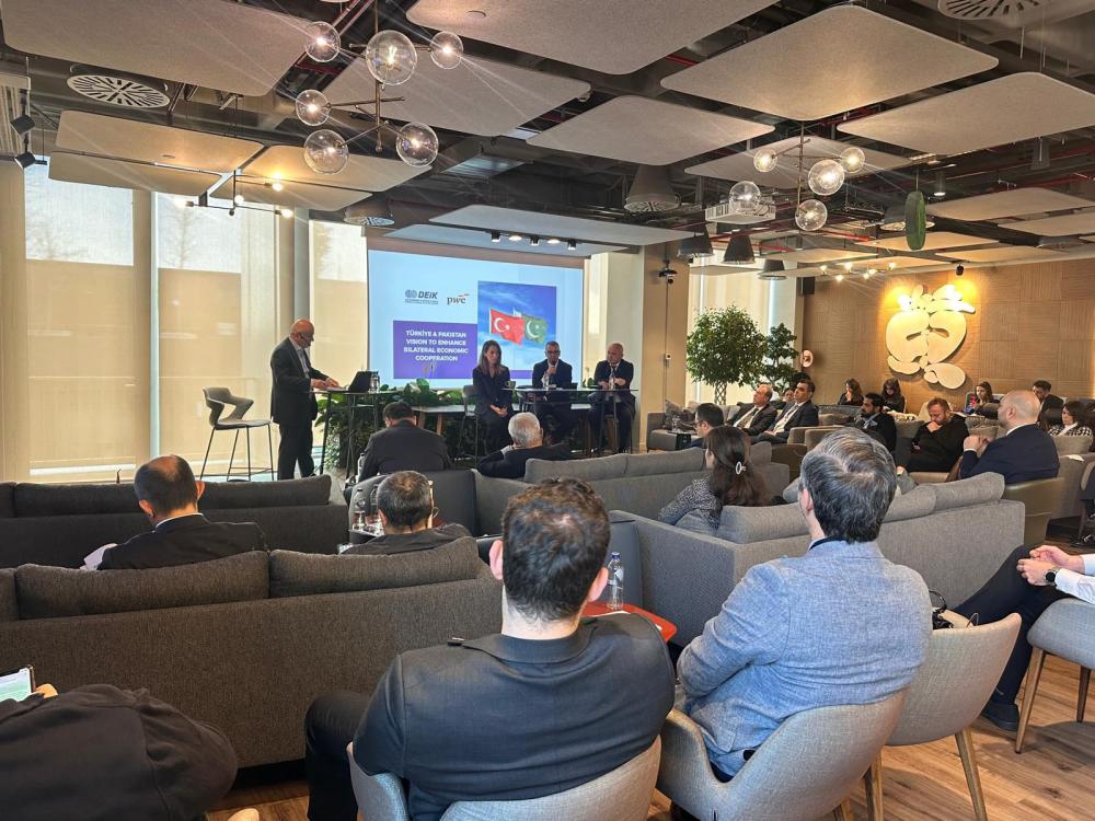 TÜRKİYE -PAKİSTAN İKİLİ EKONOMİK İŞ BİRLİĞİNİ GELİŞTİRME VİZYONU RAPORUNUN LANSMANI İSTANBUL\'DA GERÇEKLEŞTİRİLDİ