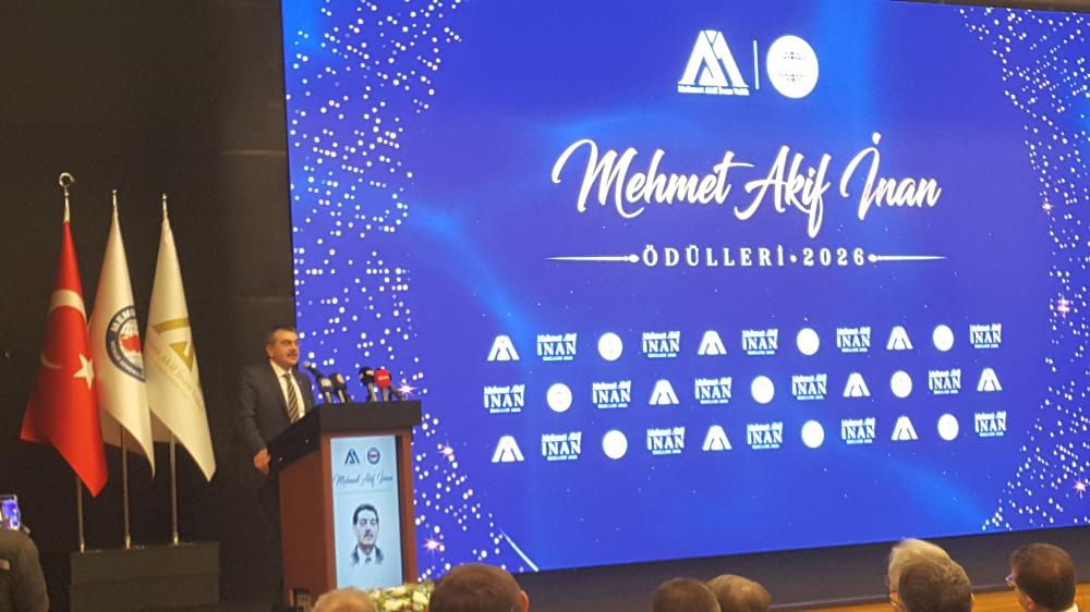 MEHMET AKİF İNAN ÖDÜLLERİ HAK SAHİPLERİNE DAĞITILDI
