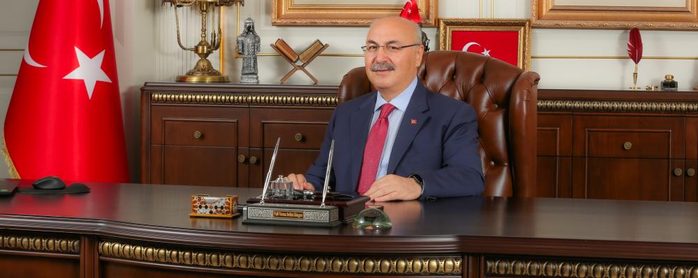 VALİ KÖŞGER’DEN 10 OCAK İDARECİLER GÜNÜ MESAJI: “MÜLKİ İDARE AMİRLİĞİ BİR HAYAT TARZIDIR”