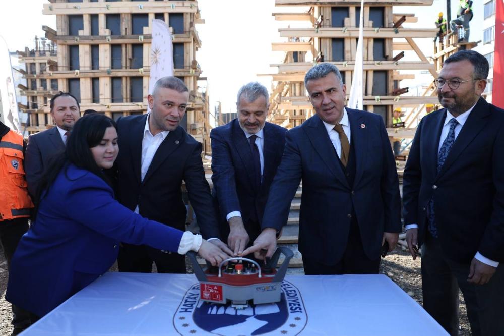 HBB BAŞKANI ÖNTÜRK, PAYAS’TA KREŞ TEMELİ ATTI