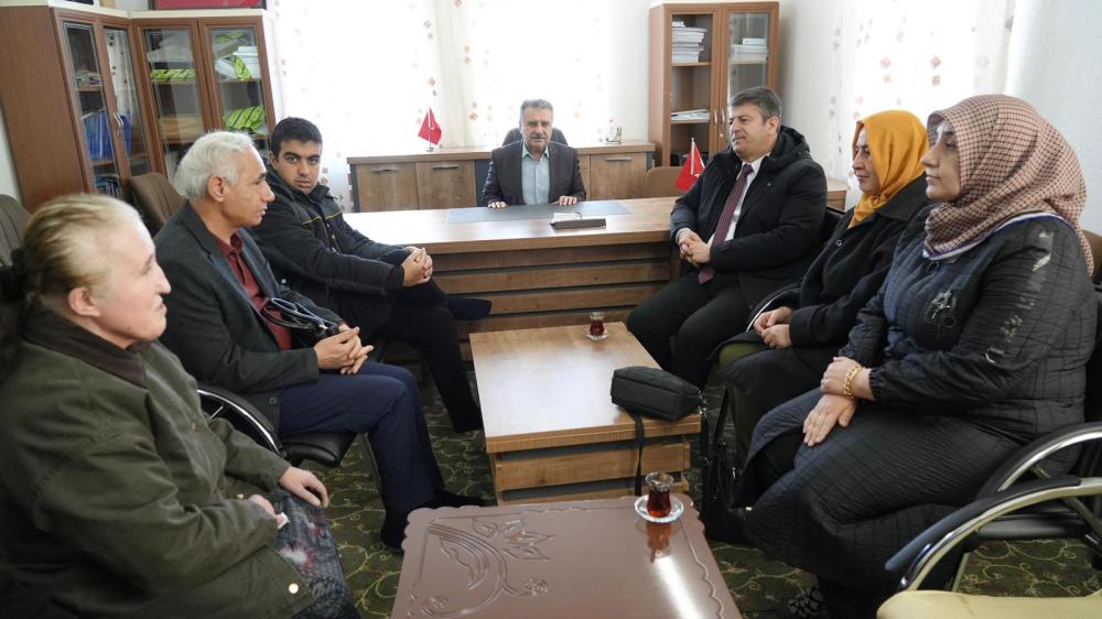 Başkan Tutdere Görme Engelliler Derneği’ni Ziyaret Etti: “Bir Telefon Kadar Yakınınızdayız”