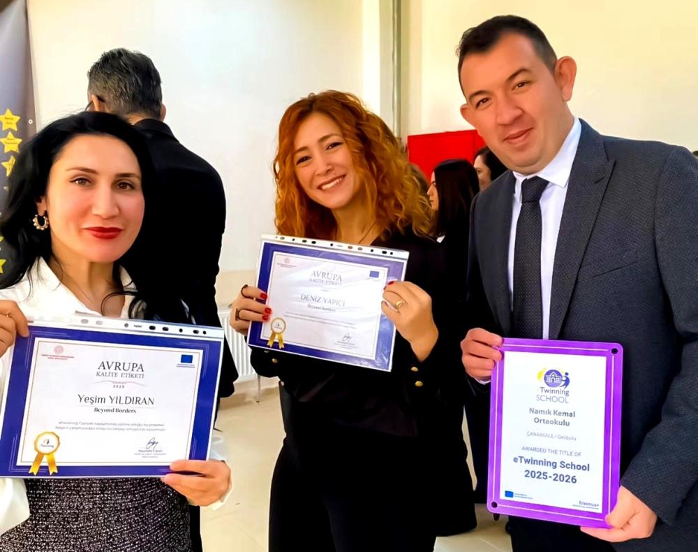 NAMIK KEMAL ORTAOKULU’NA İKİNCİ KEZ ETWİNNİNG OKUL ETİKETİ