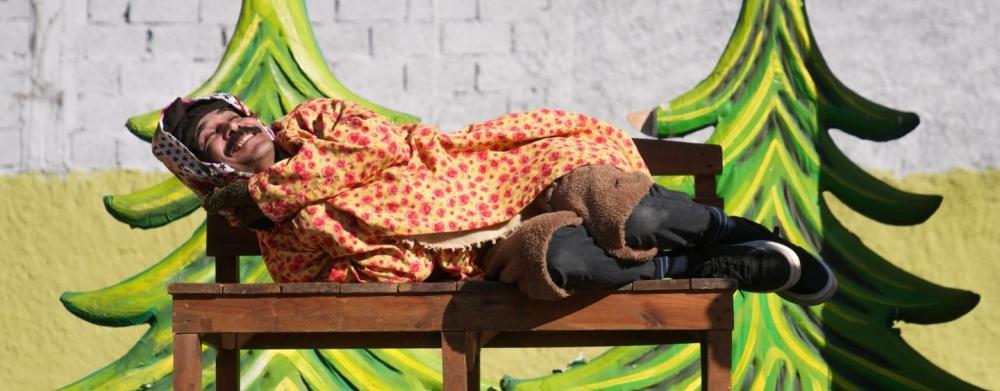 SEYHAN BELEDİYESİ TİYATROYU MAHALLELERE TAŞIDI