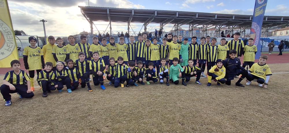 FENERBAHÇE FUTBOLUNUN YILDIZLARI BEYPAZARI’NDA BİR ARAYA GELDİ: