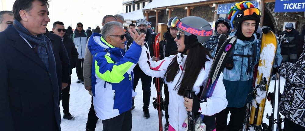 BAŞKAN BÜYÜKKILIÇ: “ERCİYES’TE YARIYIL BEREKETLİ GEÇTİ”