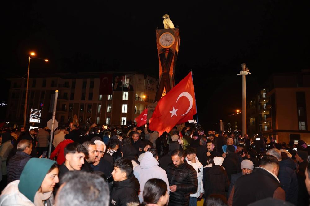 6 Şubat 04.17 | Adıyaman Deprem Şehitlerini Sessiz Yürüyüşle Andı