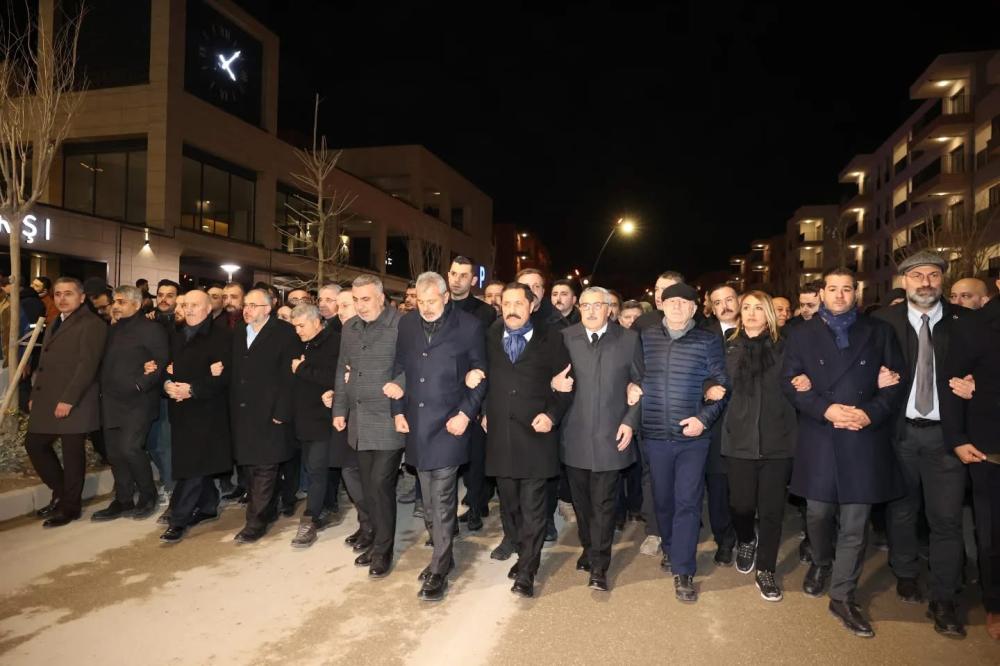 DEPREMİN 3. YILINDA HATAY’DA HÜZÜN DOLU TÖREN