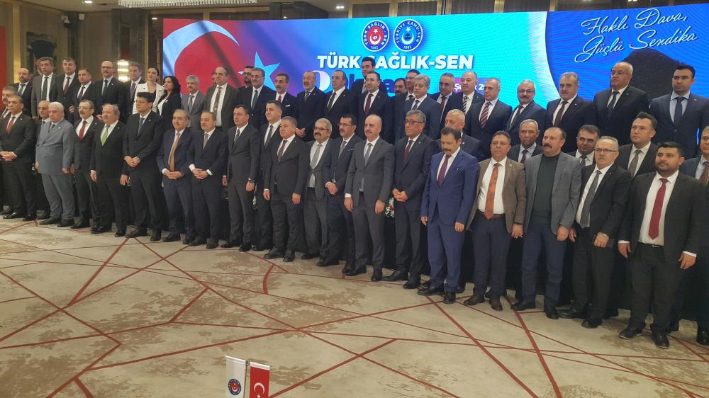 TÜRK SAĞLIK-SEN GENEL BAŞKANI ÖNDER KAHVECİ YENİDEN BAŞKAN SEÇİLDİ.