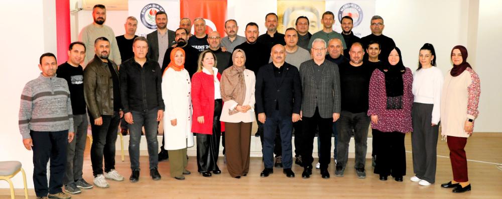 Eğitim-Bir-Sen Adana’da 12. Yetkiye Kilitlendi